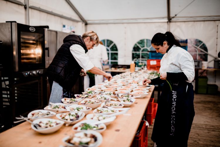 Catering im Zelt