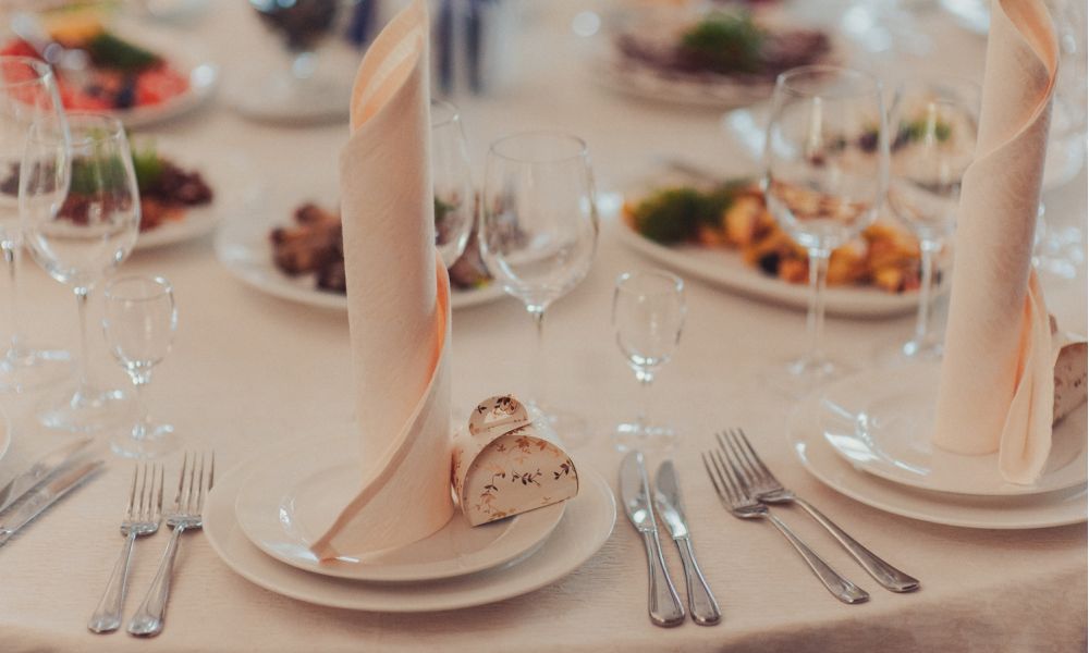 Gedeckter Tisch